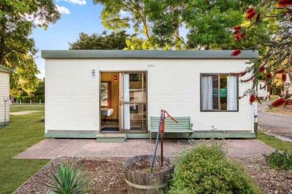 Exterior of a Budget Cabin at Breeze Holiday Parks - Grampians
