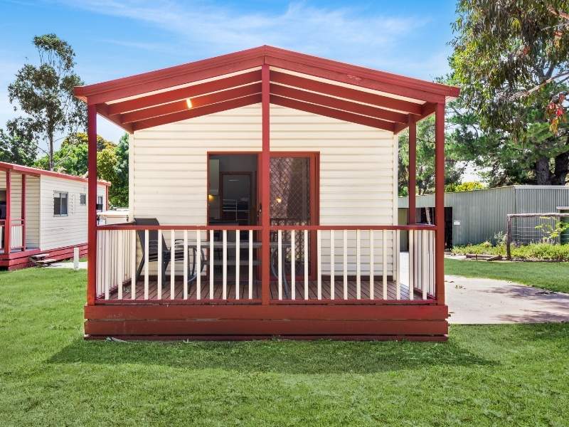 Exterior of a Deluxe Cabin at Breeze Holiday Parks - Grampians