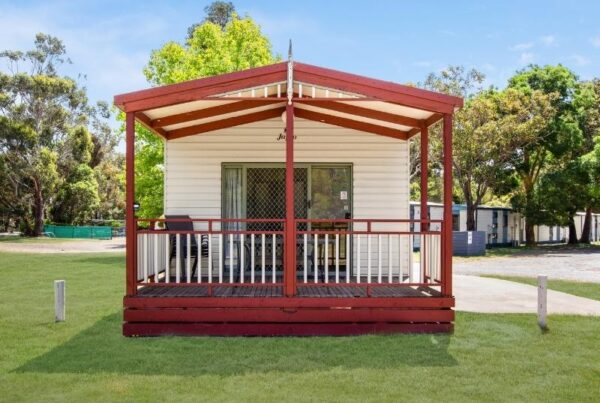 Exterior of a Deluxe Cabin at Breeze Holiday Parks - Grampians