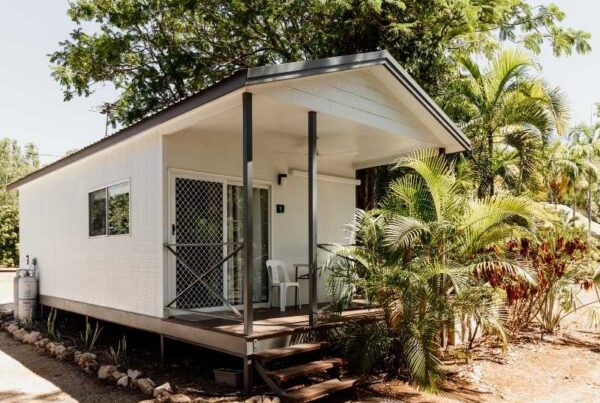Breeze Holiday Parks - Katherine, Accessible Ensuite Cabin, exterior