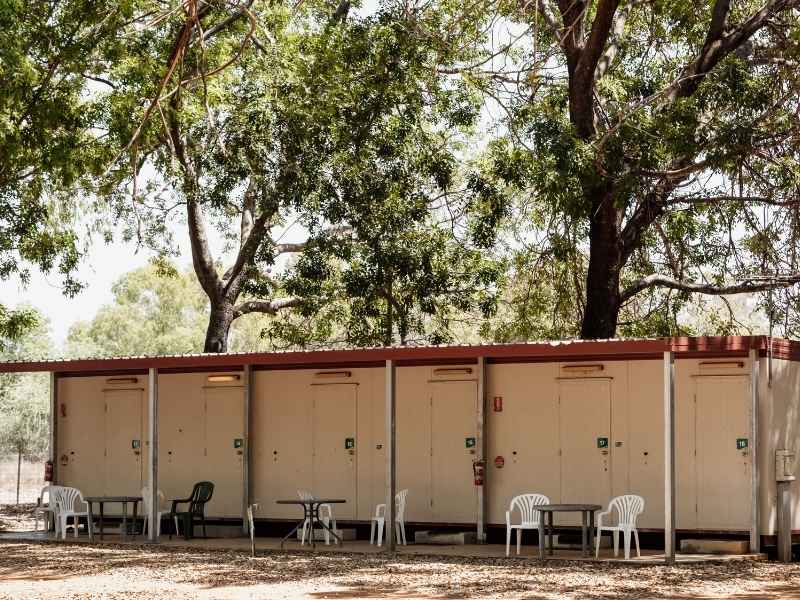 Breeze Holiday Parks - Katherine, Bunkhouse exterior