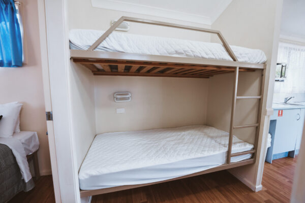 Cania-Gorge_One-Bedroom-Villa_Sleeps-4_Bunk-beds_01