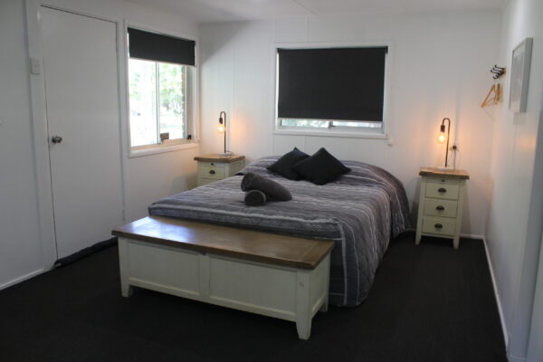 Carnarvon_Gorge_Cottage_Sleeps-3_Main-Bedroom-2