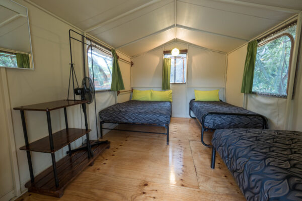 carnarvon-gorge-ensuite-taka-tent-interior