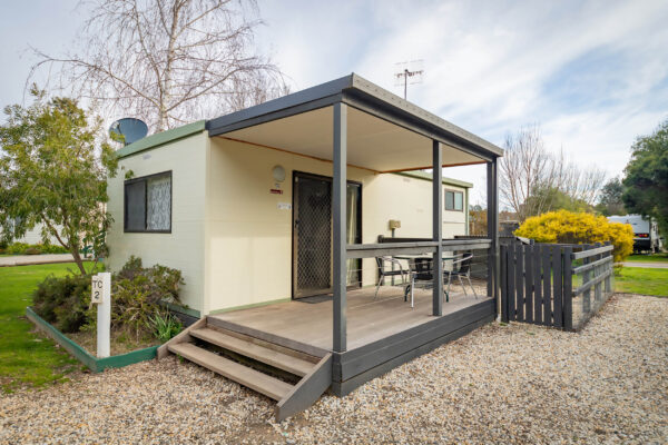 eildon-budget-cabin-exterior