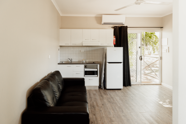 katherine-one-bedroom-cabin-living-space-kitchen